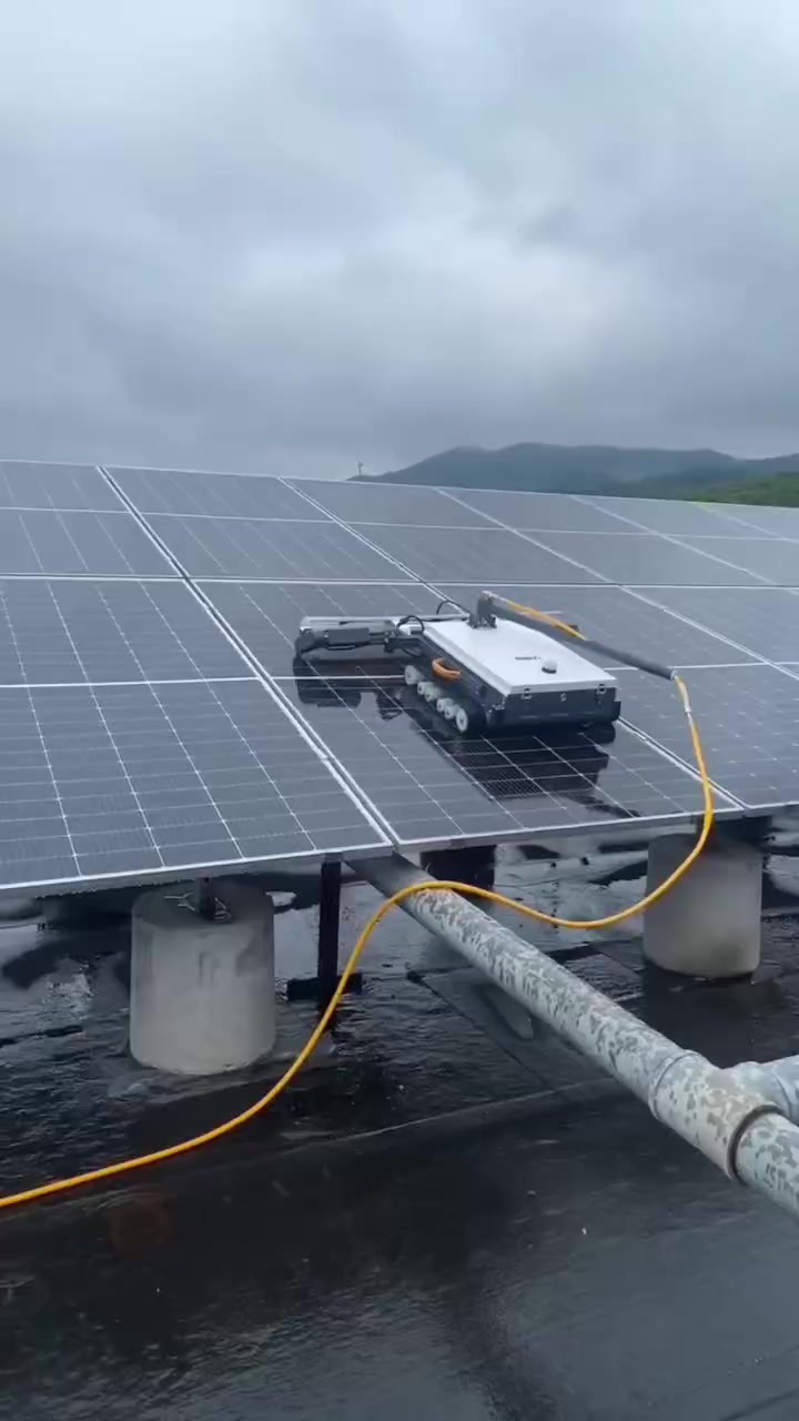 晴天科技取得具有长度自动调节的光伏板清扫机器人专利能够改变整体的长度(图1)